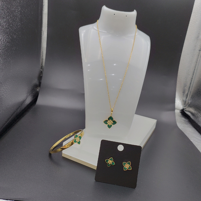 Nieuwste gouden kleur roestvrij staal oorbel, halsketting, armband met groene steen voor dame