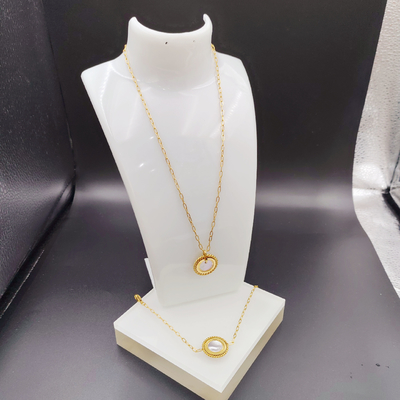 Nieuwe aankomst Trendy High Polish nieuwste gouden kleur roestvrijstalen oorbel, ketting, armbandset met schelp voor dame