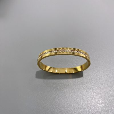 18K de gouden Armband van de de Uitgavenster van Diamond Set Stainless Steel Bangle Smalle