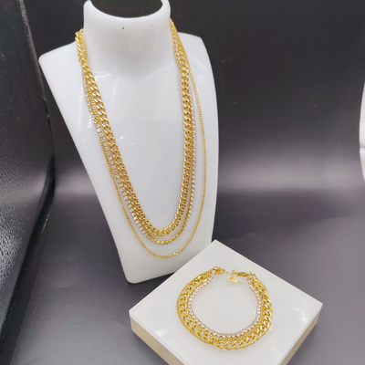 Nieuwe aankomst Trendy High Polish nieuwste gouden kleur roestvrij staal oorbel, halsketting, armband sets voor dame